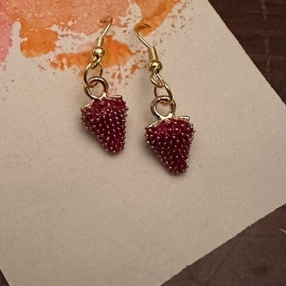 Little Enamel Strawberry Earrings - Picture 3 of 4